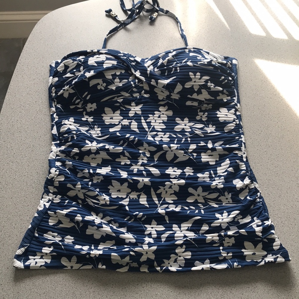 Tankini - Picture 2 of 10